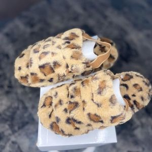 Slide on sandles with backstrap